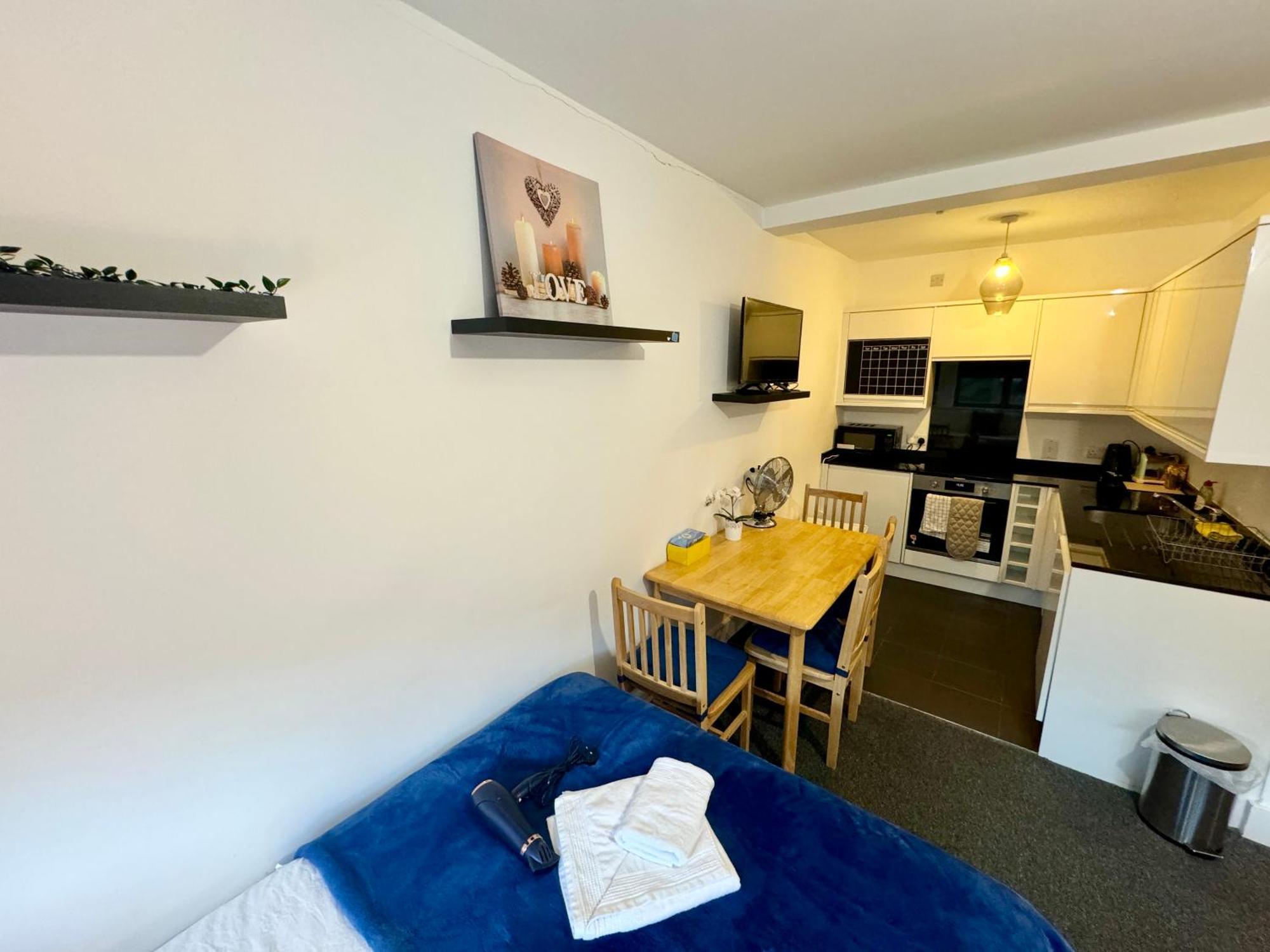Cosmopolitan Private Bedrooms Euston Station 123 Privatunterkunft London